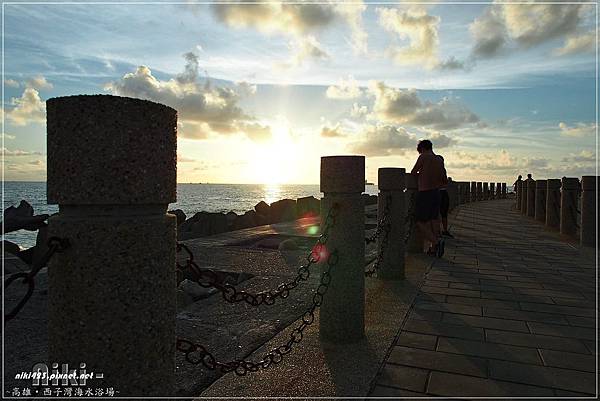 西子灣海水浴場夕陽