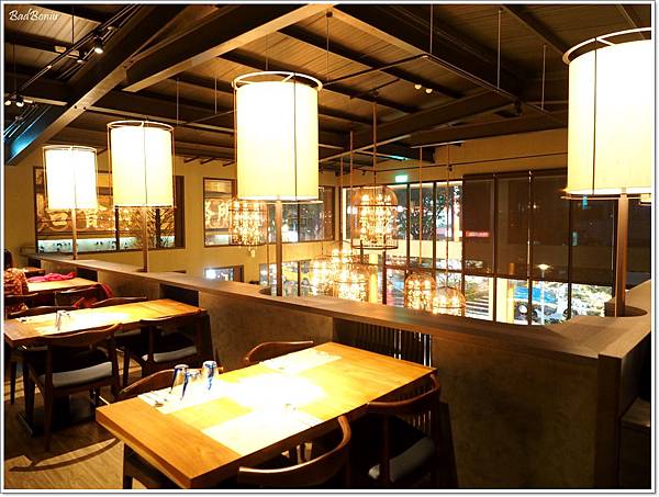 【食】【台中】NINI尼尼義大利餐廳旗艦店台中公益店 ~ 在咖啡廳裡吃PASTA 【食】【台中】NINI尼尼義大利餐廳旗艦店台中公益店 ~ 在咖啡廳裡吃PASTA