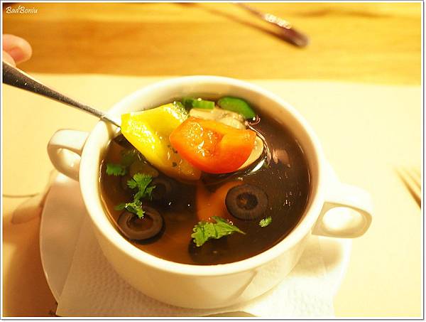 【食】【台中】NINI尼尼義大利餐廳旗艦店台中公益店 ~ 在咖啡廳裡吃PASTA 【食】【台中】NINI尼尼義大利餐廳旗艦店台中公益店 ~ 在咖啡廳裡吃PASTA