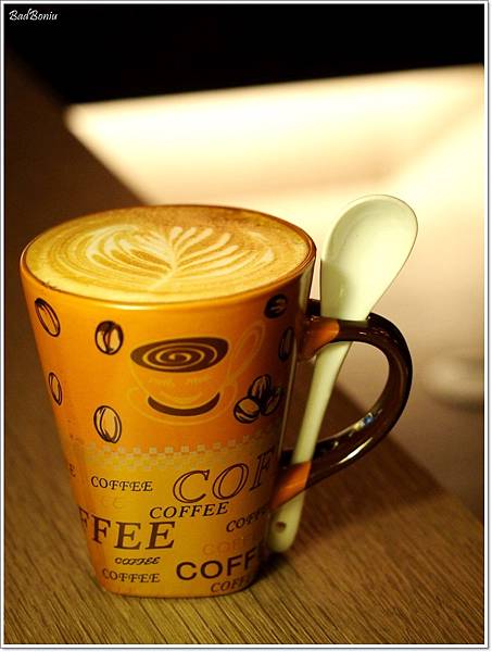 【食】【台中】NINI尼尼義大利餐廳旗艦店台中公益店 ~ 在咖啡廳裡吃PASTA 【食】【台中】NINI尼尼義大利餐廳旗艦店台中公益店 ~ 在咖啡廳裡吃PASTA