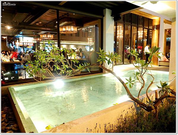 【食】【台中】NINI尼尼義大利餐廳旗艦店台中公益店 ~ 在咖啡廳裡吃PASTA 【食】【台中】NINI尼尼義大利餐廳旗艦店台中公益店 ~ 在咖啡廳裡吃PASTA