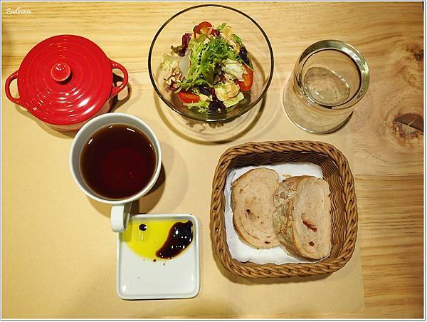 【食】【桃園】夢工場親子主題餐廳.質感佳,還把縮小版愛樂園搬進餐廳裡了! 【食】【桃園】夢工場親子主題餐廳.質感佳,還把縮小版愛樂園搬進餐廳裡了!