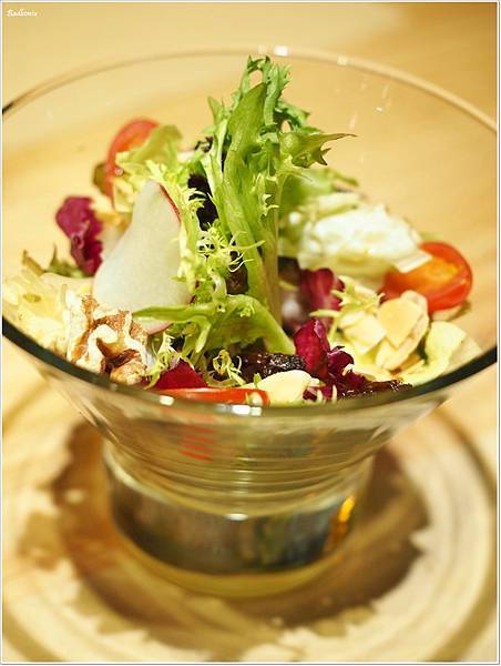 【食】【桃園】夢工場親子主題餐廳.質感佳,還把縮小版愛樂園搬進餐廳裡了! 【食】【桃園】夢工場親子主題餐廳.質感佳,還把縮小版愛樂園搬進餐廳裡了!