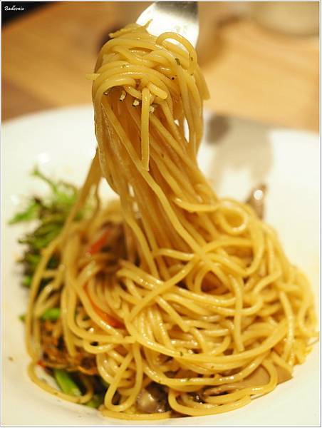 【食】【桃園】夢工場親子主題餐廳.質感佳,還把縮小版愛樂園搬進餐廳裡了! 【食】【桃園】夢工場親子主題餐廳.質感佳,還把縮小版愛樂園搬進餐廳裡了!