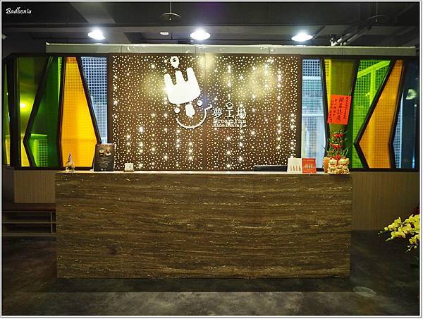 【食】【桃園】夢工場親子主題餐廳.質感佳,還把縮小版愛樂園搬進餐廳裡了! 【食】【桃園】夢工場親子主題餐廳.質感佳,還把縮小版愛樂園搬進餐廳裡了!