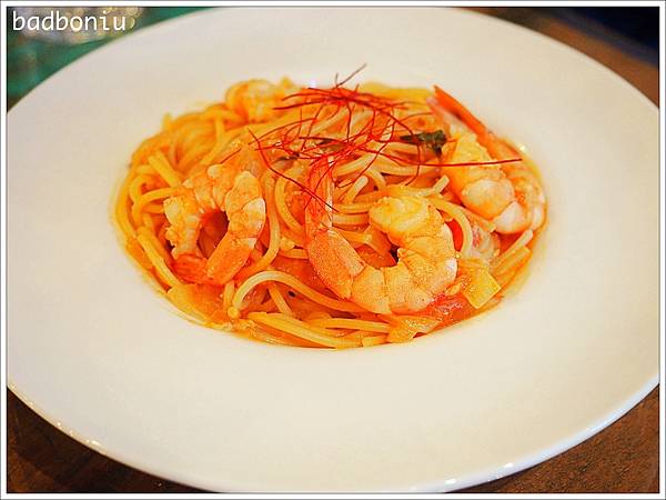 【食】【新竹】Fan&House 手工窯烤柴燒披薩、牛排、咖啡茶飲、鮮榨果汁.餐點平價還有戶外大草皮可以跟袋鼠互動喔! 【食】【新竹】Fan&House 手工窯烤柴燒披薩、牛排、咖啡茶飲、鮮榨果汁.餐點平價還有戶外大草皮可以跟袋鼠互動喔!