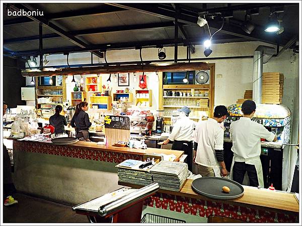 【食】【台北】阿瑪非 coffee.北投捷運站對面的義大利餐廳,餐點不錯,不說還吃不出來是蔬食餐廳! 【食】【台北】阿瑪非 coffee.北投捷運站對面的義大利餐廳,餐點不錯,不說還吃不出來是蔬食餐廳!