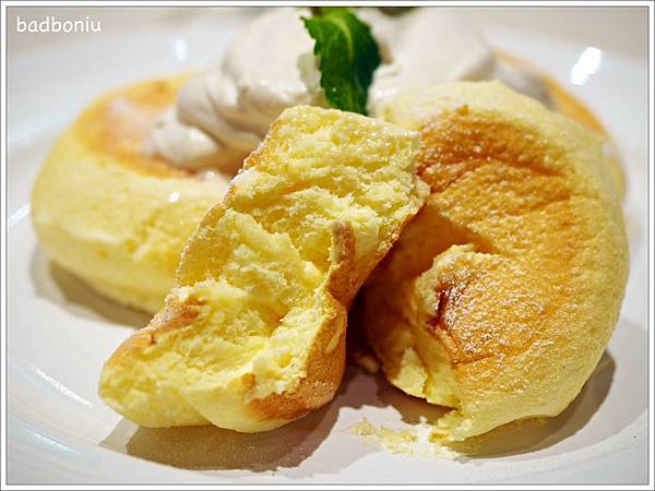 【食】【新北】林口 J.S. FOODIES TOKYO.在台灣就能吃到日本來的「奇蹟的舒芙蕾鬆餅」! 【食】【新北】林口 J.S. FOODIES TOKYO.在台灣就能吃到日本來的「奇蹟的舒芙蕾鬆餅」!