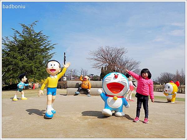 遊 高岡 おとぎの森公園 哆啦a夢漫畫裡的經典空地場景重現 加上大型滾輪溜滑梯 小朋友玩到不想回家 壞波妞の旅行食踨