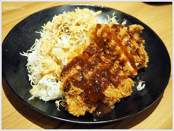【食】【桃園】 吉豚屋かつや 三越桃園站前店.日本國民豬排連鎖店來桃園了! 【食】【桃園】 吉豚屋かつや 三越桃園站前店.日本國民豬排連鎖店來桃園了!
