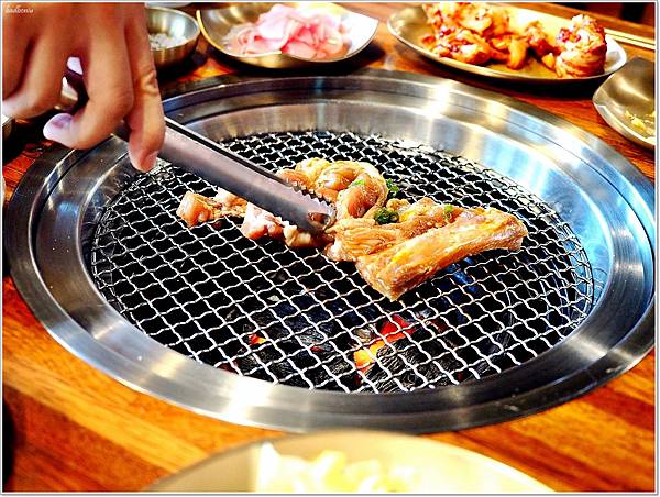 【食】【台北】正宗韓國烤肉Meat Love 橡木炭直火烤肉 奢華上市-meat love