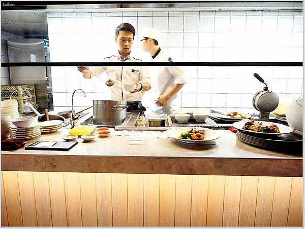 【食】【台北】北投雅樂軒 Nook 聚聚樂餐廳,燒烤海鮮拼盤BBQ x 戰斧牛排 x 自助吧 |竟然還有狗狗餐 【食】【台北】北投雅樂軒 Nook 聚聚樂餐廳,燒烤海鮮拼盤BBQ x 戰斧牛排 x 自助吧 |竟然還有狗狗餐