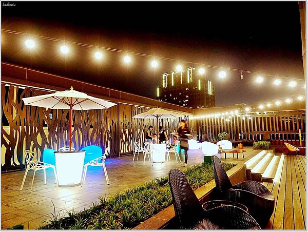 【食】【台北】北投雅樂軒 Nook 聚聚樂餐廳,燒烤海鮮拼盤BBQ x 戰斧牛排 x 自助吧 |竟然還有狗狗餐 【食】【台北】北投雅樂軒 Nook 聚聚樂餐廳,燒烤海鮮拼盤BBQ x 戰斧牛排 x 自助吧 |竟然還有狗狗餐