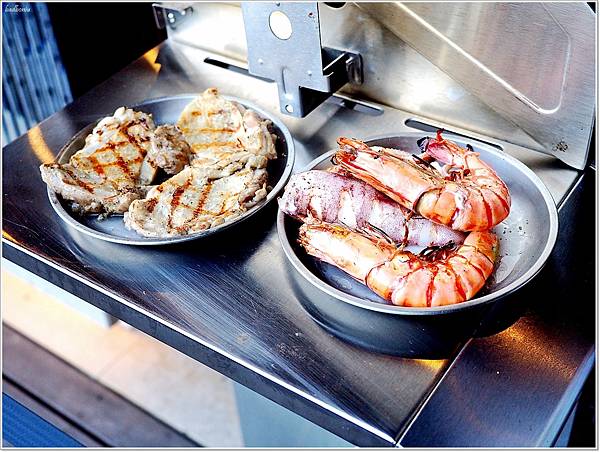 【食】【台北】北投雅樂軒 Nook 聚聚樂餐廳,燒烤海鮮拼盤BBQ x 戰斧牛排 x 自助吧 |竟然還有狗狗餐 【食】【台北】北投雅樂軒 Nook 聚聚樂餐廳,燒烤海鮮拼盤BBQ x 戰斧牛排 x 自助吧 |竟然還有狗狗餐