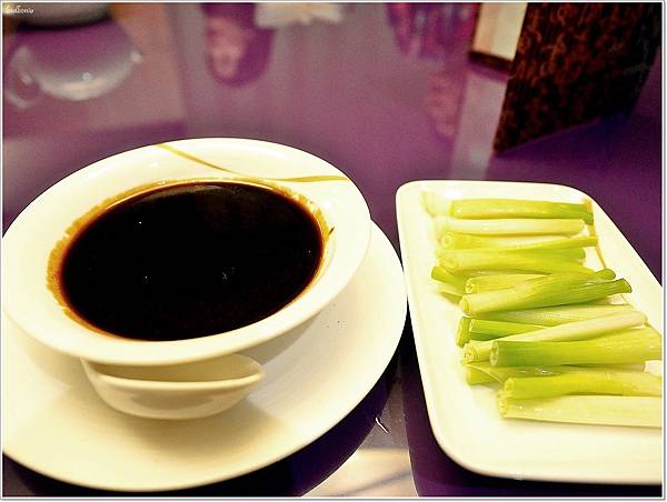 【食】【高雄】福華大飯店 江南春江浙菜 | 一品明爐脆皮烤鴨x超甜美酸白菜鍋,菜色道道精彩絕無冷場 【食】【高雄】福華大飯店 江南春江浙菜 | 一品明爐脆皮烤鴨x超甜美酸白菜鍋,菜色道道精彩絕無冷場