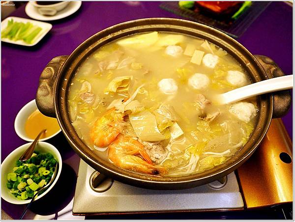 【食】【高雄】福華大飯店 江南春江浙菜 | 一品明爐脆皮烤鴨x超甜美酸白菜鍋,菜色道道精彩絕無冷場 【食】【高雄】福華大飯店 江南春江浙菜 | 一品明爐脆皮烤鴨x超甜美酸白菜鍋,菜色道道精彩絕無冷場