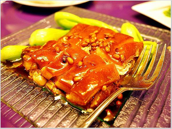 【食】【高雄】福華大飯店 江南春江浙菜 | 一品明爐脆皮烤鴨x超甜美酸白菜鍋,菜色道道精彩絕無冷場 【食】【高雄】福華大飯店 江南春江浙菜 | 一品明爐脆皮烤鴨x超甜美酸白菜鍋,菜色道道精彩絕無冷場