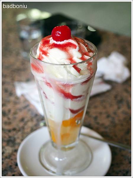 【食】【高雄】百樂冰淇淋.在地人推薦從小吃到大的冰淇淋店 【食】【高雄】百樂冰淇淋.在地人推薦從小吃到大的冰淇淋店