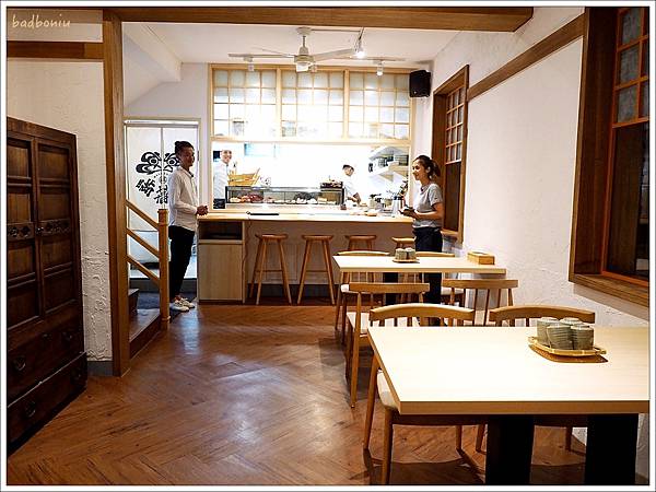 【食】【台中】瞞著爹台中精誠丼飯 - 台中限定款日式海鮮丼飯,軟絲好好食~ 【食】【台中】瞞著爹台中精誠丼飯 - 台中限定款日式海鮮丼飯,軟絲好好食~