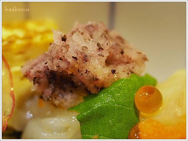 【食】【台中】瞞著爹台中精誠丼飯 - 台中限定款日式海鮮丼飯,軟絲好好食~ 【食】【台中】瞞著爹台中精誠丼飯 - 台中限定款日式海鮮丼飯,軟絲好好食~