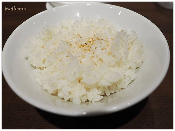 【食】【台北】琉球新麵 通堂拉麵 台灣1號店,日本沖繩必吃拉麵原味來台,台北統一時代百貸美食再加一 【食】【台北】琉球新麵 通堂拉麵 台灣1號店,日本沖繩必吃拉麵原味來台,台北統一時代百貸美食再加一