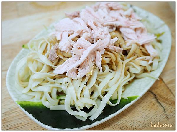 【食】【嘉義】微笑火雞肉飯 終於吃到常洗版的雞肉飯,但我最愛的是涼麵XD 【食】【嘉義】微笑火雞肉飯 終於吃到常洗版的雞肉飯,但我最愛的是涼麵XD
