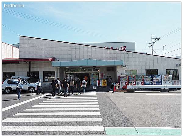 遊 名古屋 知多蝦仙貝之里觀光工場見學 えびせんべいの里美浜本店 做一片專屬於自己的獨一無二蝦仙貝 還有超多的蝦餅試吃吃到飽 壞波妞の旅行食踨