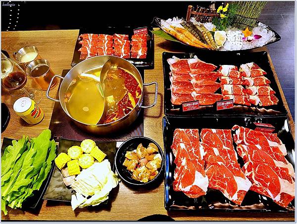 【食】【桃園】新馬辣經典麻辣鍋 - 中壢大江店,除了ig打卡超浪漫花牆外,食材精緻上選,和牛&哈根達斯吃到飽X紅白酒無限飲 @ 壞波妞耍盧 :: 痞客邦 PIXNET ::