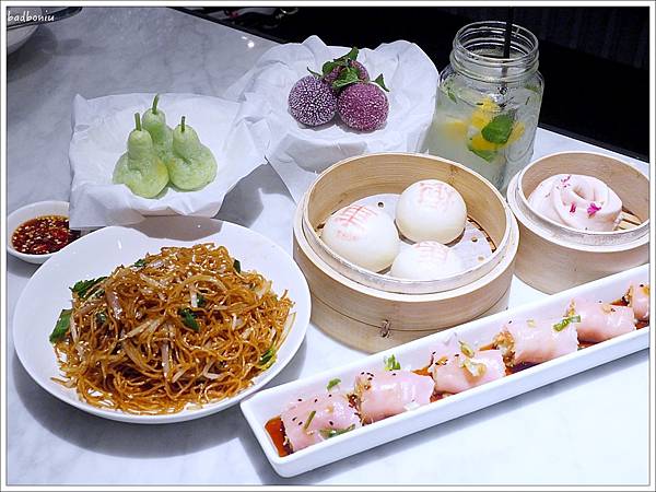 【食】【台北】唐點小聚 SocialPlace - 多種療癒系料理,滿足了眼球也滿足了胃,趣味空間成為 IG 打卡新地標! @ 壞波妞耍盧 :: 痞客邦 PIXNET ::