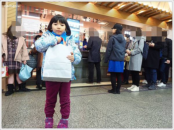 batch_8.jpg batch_8.jpg