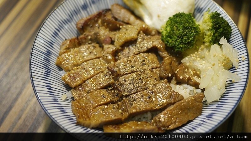 燒肉丼飯 (10).JPG 燒肉丼飯 (10).JPG