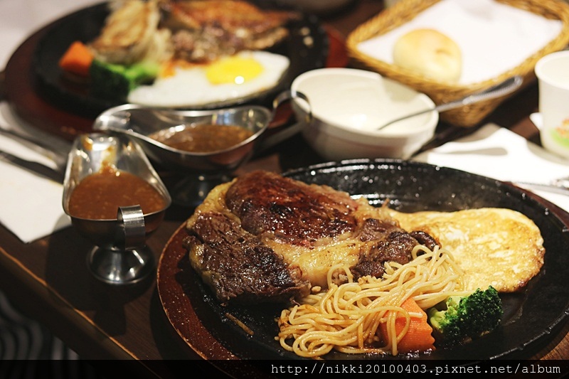 人从众厚切牛排 永康店 (18).JPG 人从众厚切牛排 永康店 (18).JPG