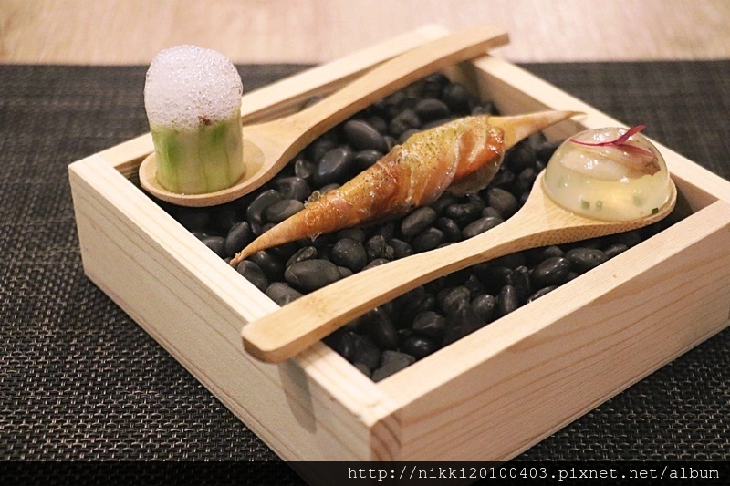 JE Kitchen (9).JPG JE Kitchen (9).JPG