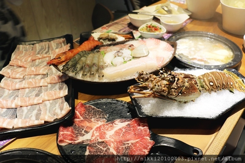 石都府 石頭火鍋達人 - 中和店