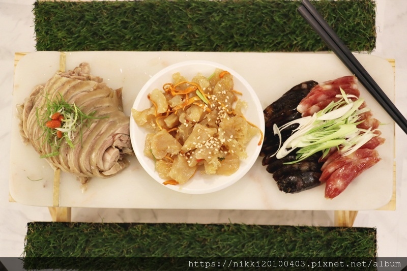 越亮 Only Pho You 微風北車店