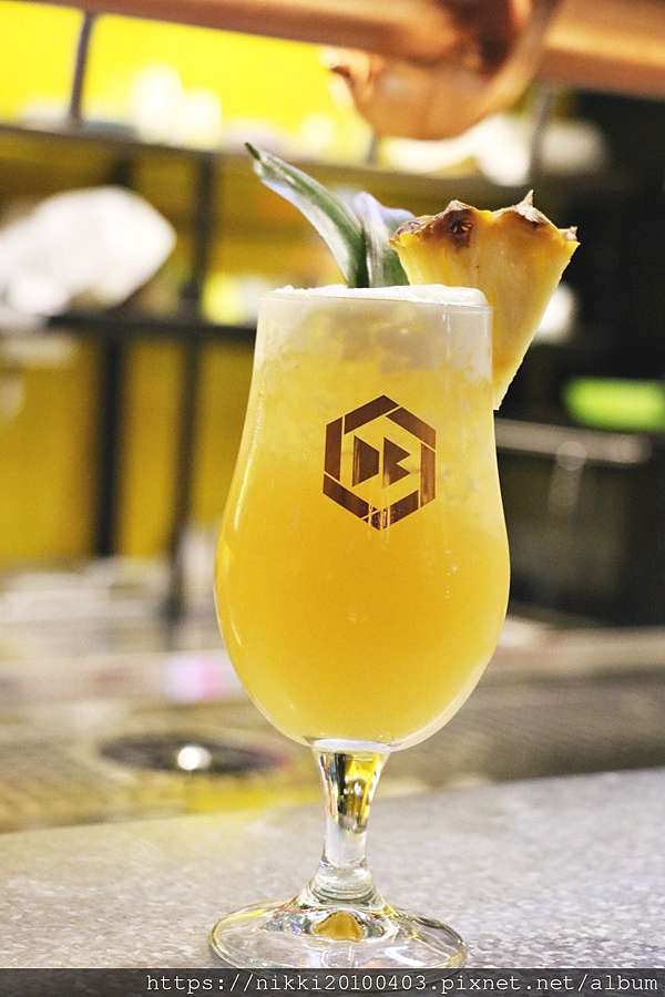 Db Beer Bar Taipei 璞邸體驗店德意精釀酒吧北車酒吧 聚會聚餐包場 妮妮女王的美食旅遊親子後花園 痞客邦 Db Beer Bar Taipei 璞邸體驗店德意精釀酒吧北車酒吧 聚會聚餐包場 妮妮女王的美食旅遊親子後花園 痞客邦