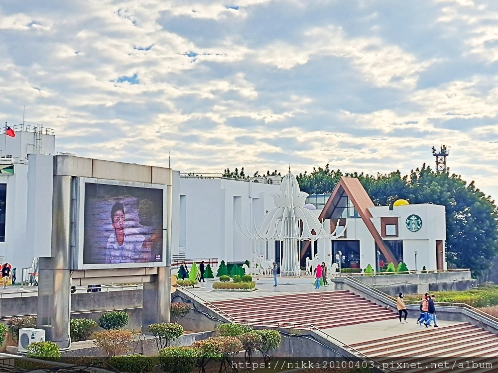 星巴克 Starbucks 泰安南門市 (7).jpg