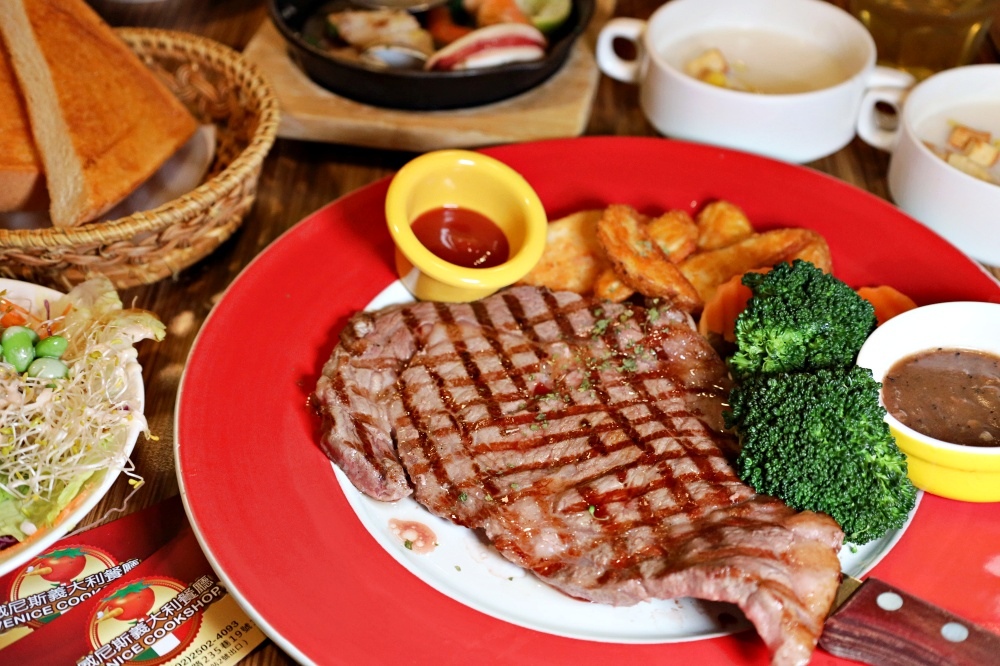 威尼斯義大利餐廳 (21).JPG