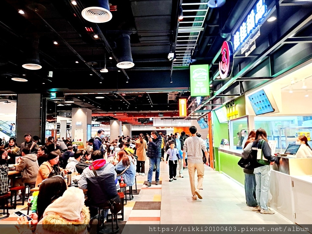 南港 LaLaport 美食攻略｜必吃日系餐廳、台灣小吃、甜