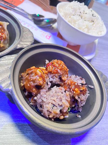 女人知己試用大隊,口碑行銷,部落客行銷,Party創作美食茶房,永和餐廳,親子餐廳,商務聚會,生日聚會,學生聚會,過年聚會,跨年聚會,包廂區,吸菸區,可包場,可投影,免費WIFI,每桌都有提供電源插座.USB插座,調酒,特調飲品,有提供桌遊,營業到凌晨3點,美食探索.歡樂聚會.盡在party,大台北最寬敞時尚的暢飲店,99元流行飲品無限暢飲一天,299元花式調酒無限暢飲一天,全國獨一無二 流行飲品+花式調酒同步暢飲,1000元消費卷享半年份無限暢飲,1800元消費卷享一年份無限暢飲,【Party行動辦公室包月方案】：1個月2999元(每日10：00-晚上11：00  /   流行茶飲無限暢飲+75元內茶點1份   /  可享套餐.茶點9折優惠)