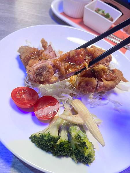 女人知己試用大隊,口碑行銷,部落客行銷,Party創作美食茶房,永和餐廳,親子餐廳,商務聚會,生日聚會,學生聚會,過年聚會,跨年聚會,包廂區,吸菸區,可包場,可投影,免費WIFI,每桌都有提供電源插座.USB插座,調酒,特調飲品,有提供桌遊,營業到凌晨3點,美食探索.歡樂聚會.盡在party,大台北最寬敞時尚的暢飲店,99元流行飲品無限暢飲一天,299元花式調酒無限暢飲一天,全國獨一無二 流行飲品+花式調酒同步暢飲,1000元消費卷享半年份無限暢飲,1800元消費卷享一年份無限暢飲,【Party行動辦公室包月方案】：1個月2999元(每日10：00-晚上11：00  /   流行茶飲無限暢飲+75元內茶點1份   /  可享套餐.茶點9折優惠)