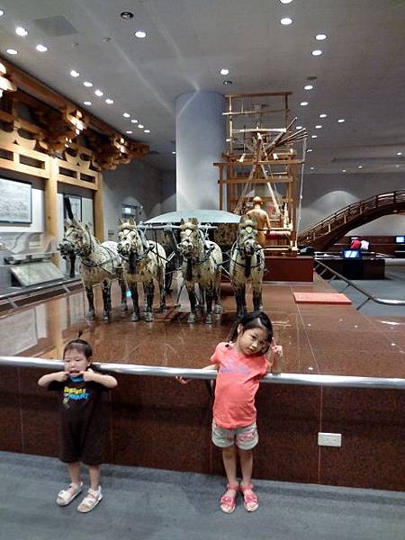DSC00255 (480x640).jpg