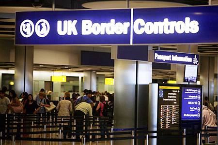 Border-Control-in-Terminal-Five-of-Londons-Heathrow-Airport.jpg