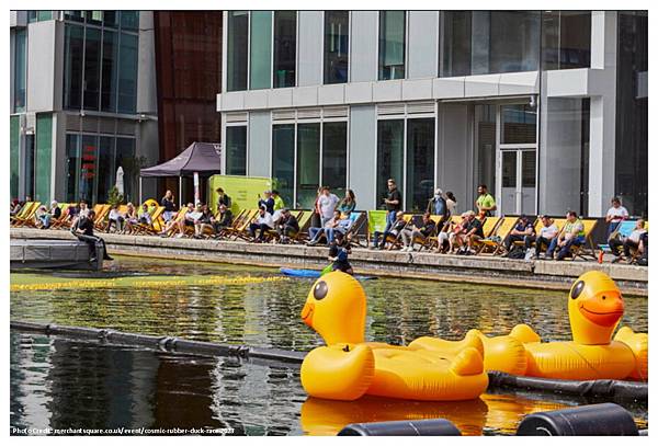 Rubber Duck Race 01.jpg