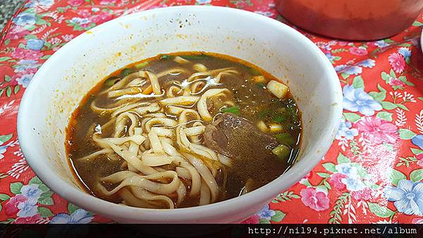 建國牛肉麵鴨血臭豆腐蒸肉圓四神湯Q圓豆花_170410_0011.jpg