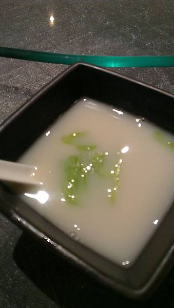 大董鴨架湯