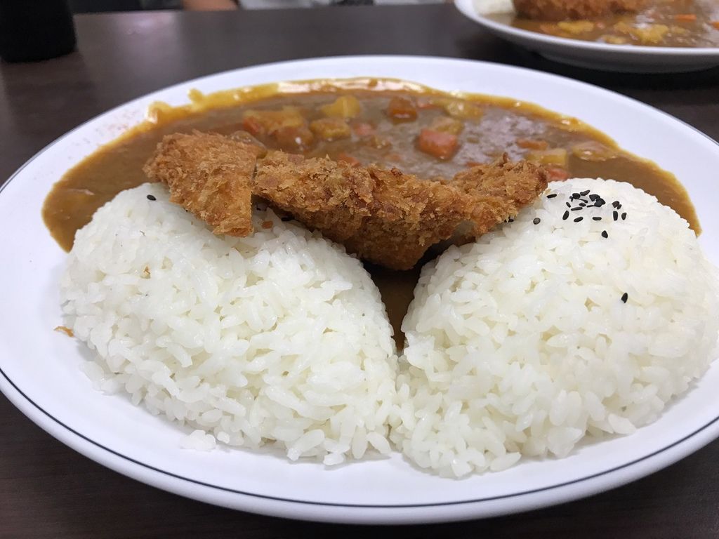 曾正日式咖哩－雞排咖哩飯－加飯