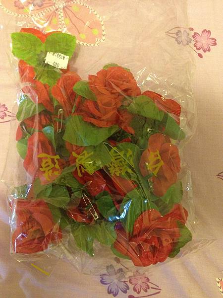 【贈品】約20個胸花 售100元