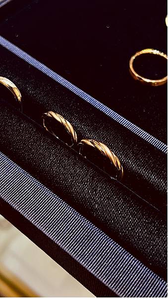 美夢成真鑽石只想擁有與你專屬的指尖情話。 美夢成真鑽石只想擁有與你專屬的指尖情話。