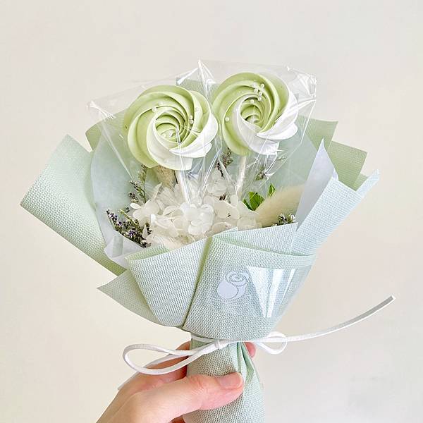 意外發現!!《傳遞幸福》美到冒泡的馬林糖花束😍 意外發現!!《傳遞幸福》美到冒泡的馬林糖花束😍